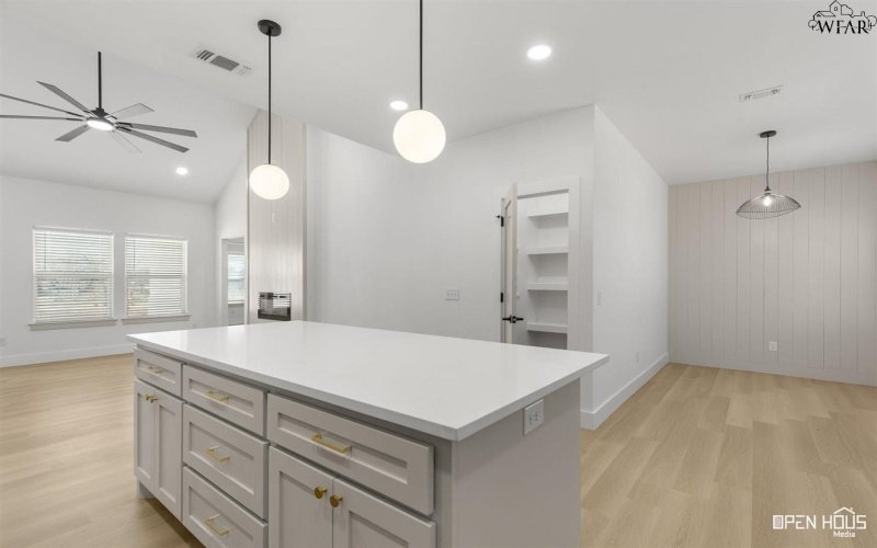 410 S CHERRY STREET, Holliday, TX 76366, 3 Bedrooms Bedrooms, ,2 BathroomsBathrooms,Residential,For Sale,410 S CHERRY STREET,177793