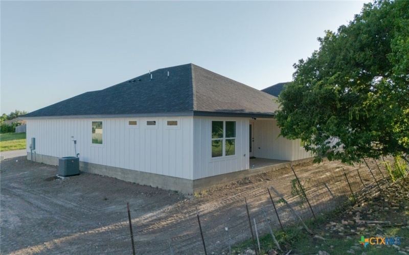 2119 Blackhawk Loop, Belton, TX 76513, 3 Bedrooms Bedrooms, ,2 BathroomsBathrooms,Residential,For Sale,2119 Blackhawk Loop,578881