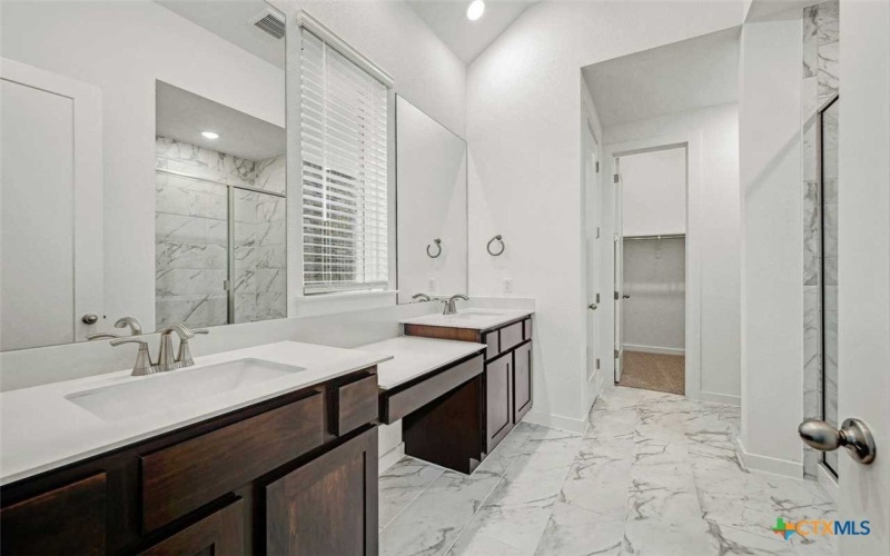 1005 Teakmill Trail, San Marcos, TX 78666, 4 Habitaciones Habitaciones , ,3 BañosBaños,Residential,En Venta,1005 Teakmill Trail,578996