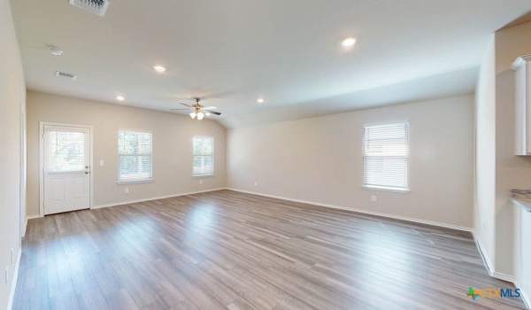 2402 Bee Creek Drive, Copperas Cove, TX 76522, 4 Bedrooms Bedrooms, ,2 BathroomsBathrooms,Residential,For Sale,2402 Bee Creek Drive,579160
