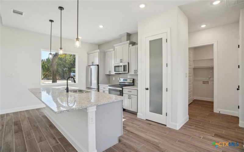 3006 Dew Drop, Horseshoe Bay, TX 78657, 3 Bedrooms Bedrooms, ,2 BathroomsBathrooms,Residential Lease,For Rent,3006 Dew Drop,579216