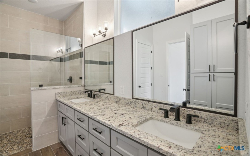 3006 Dew Drop, Horseshoe Bay, TX 78657, 3 Bedrooms Bedrooms, ,2 BathroomsBathrooms,Residential Lease,For Rent,3006 Dew Drop,579216