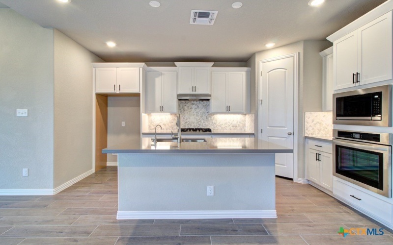 850 Saltbush Street, New Braunfels, TX 78130, 5 Bedrooms Bedrooms, ,5 BathroomsBathrooms,Residential,For Sale,850 Saltbush Street,579245