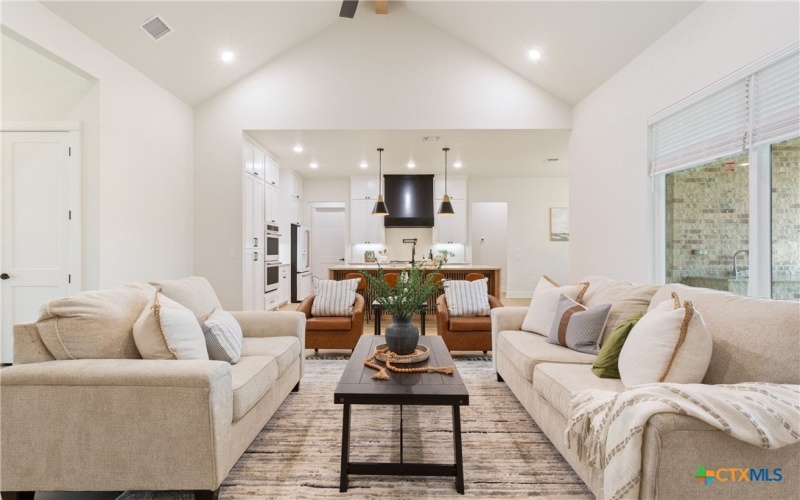 3030 Pecan Meadow Drive, Belton, TX 76513, 4 Habitaciones Habitaciones , ,3 BañosBaños,Residential,En Venta,3030 Pecan Meadow Drive,579408