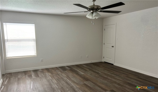 113 Dolphin Drive #B, Temple, TX 76501, 3 Bedrooms Bedrooms, ,2 BathroomsBathrooms,Residential Lease,For Rent,113 Dolphin Drive,579409