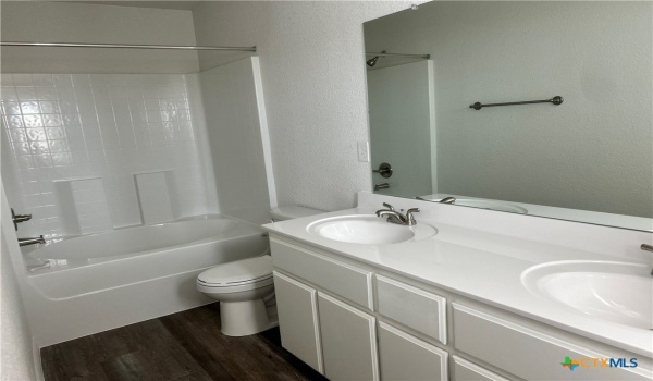 113 Dolphin Drive #B, Temple, TX 76501, 3 Bedrooms Bedrooms, ,2 BathroomsBathrooms,Residential Lease,For Rent,113 Dolphin Drive,579409
