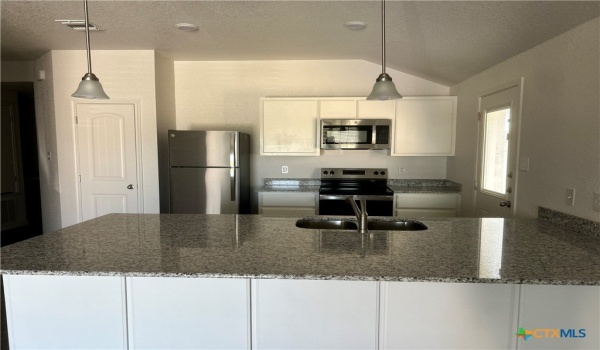 113 Dolphin Drive #B, Temple, TX 76501, 3 Bedrooms Bedrooms, ,2 BathroomsBathrooms,Residential Lease,For Rent,113 Dolphin Drive,579409