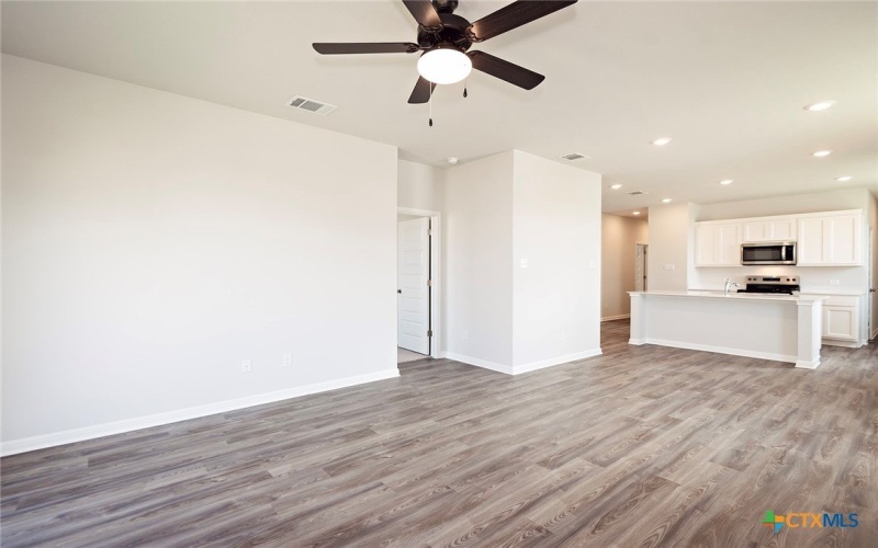 201 Escape, Jarrell, TX 76537, 4 Bedrooms Bedrooms, ,2 BathroomsBathrooms,Residential,For Sale,201 Escape,579420