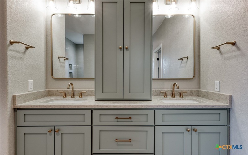 109 Wild Persimmon Trail, Marion, TX 78124, 4 Habitaciones Habitaciones , ,2 BañosBaños,Residential,En Venta,109 Wild Persimmon Trail,579646