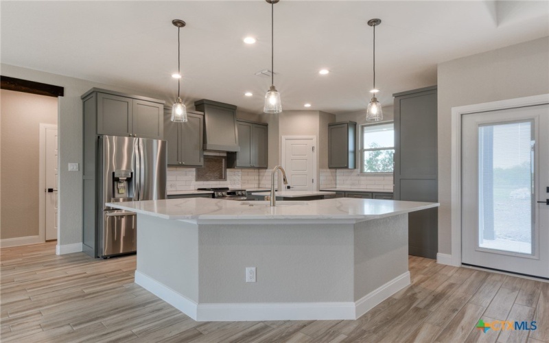 109 Wild Persimmon Trail, Marion, TX 78124, 4 Habitaciones Habitaciones , ,2 BañosBaños,Residential,En Venta,109 Wild Persimmon Trail,579646