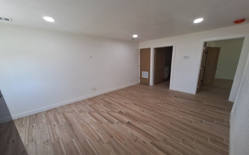 615 South Shore, Port Isabel, TX 78578, 4 Bedrooms Bedrooms, ,2 BathroomsBathrooms,Residential Multi Family,For Sale,615 South Shore,101477
