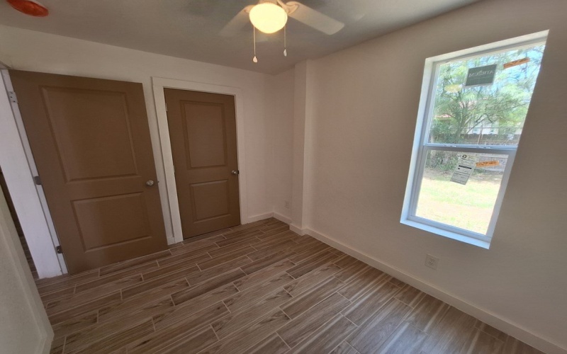 615 South Shore, Port Isabel, TX 78578, 4 Bedrooms Bedrooms, ,2 BathroomsBathrooms,Residential Multi Family,For Sale,615 South Shore,101477