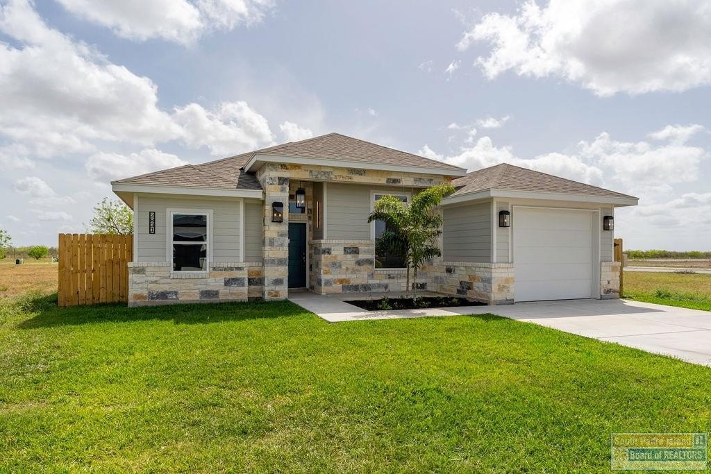 2831 Juan Castillo Ave., Port Isabel, TX 78578, 3 Bedrooms Bedrooms, ,2 BathroomsBathrooms,Residential,For Sale,2831 Juan Castillo Ave.,103032