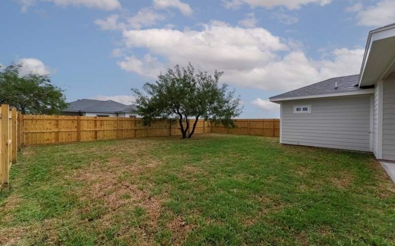 2831 Juan Castillo Ave., Port Isabel, TX 78578, 3 Bedrooms Bedrooms, ,2 BathroomsBathrooms,Residential,For Sale,2831 Juan Castillo Ave.,103032