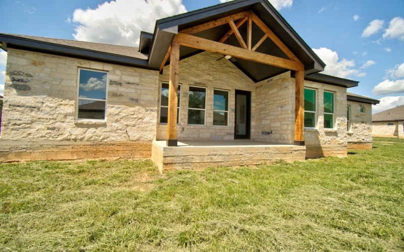 115 Madrona, Fredericksburg, TX 78624, 4 Bedrooms Bedrooms, ,3 BathroomsBathrooms,Residential,For Sale,115 Madrona,119242