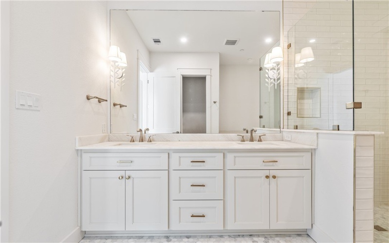 136 W Cotter Avenue #3, Port Aransas, TX 78373, 2 Bedrooms Bedrooms, ,2 BathroomsBathrooms,Residential,For Sale,136 W Cotter Avenue,455189