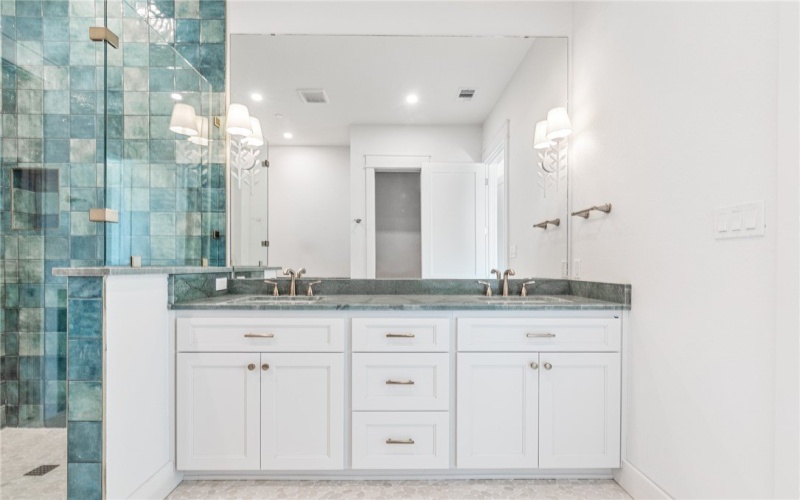 136 W Cotter Avenue #9, Port Aransas, TX 78373, 2 Bedrooms Bedrooms, ,2 BathroomsBathrooms,Residential,For Sale,136 W Cotter Avenue,455191