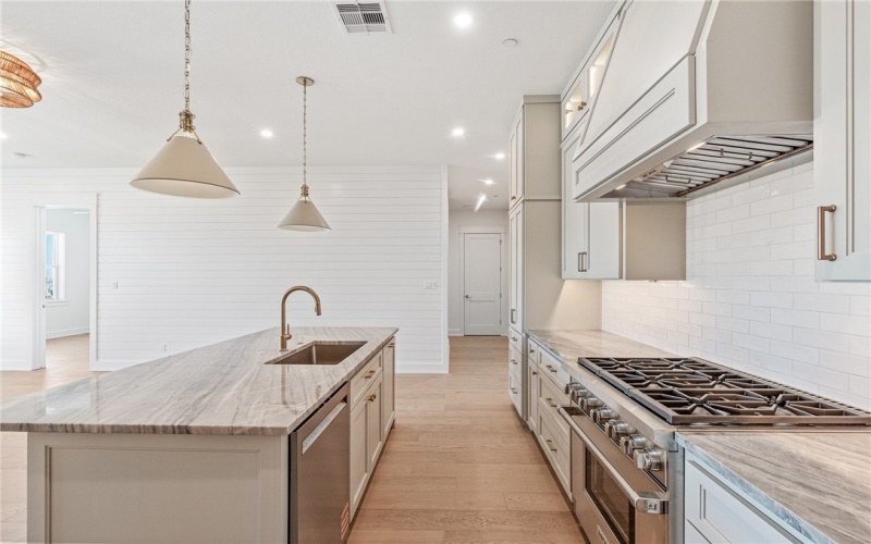 136 W Cotter Avenue #9, Port Aransas, TX 78373, 2 Bedrooms Bedrooms, ,2 BathroomsBathrooms,Residential,For Sale,136 W Cotter Avenue,455191