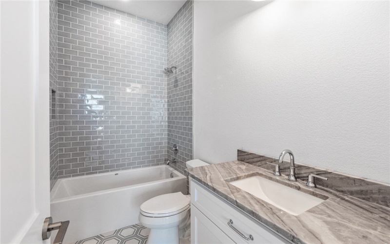 136 W Cotter Avenue #10, Port Aransas, TX 78373, 3 Bedrooms Bedrooms, ,3 BathroomsBathrooms,Residential,For Sale,136 W Cotter Avenue,455192