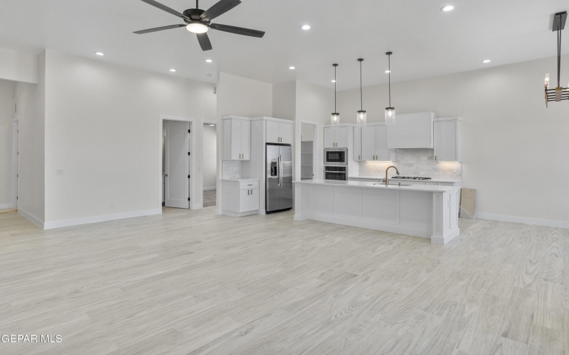 820 Acton Street, Horizon City, TX 79928, 4 Bedrooms Bedrooms, ,3 BathroomsBathrooms,Residential,For Sale,820 Acton Street,922491