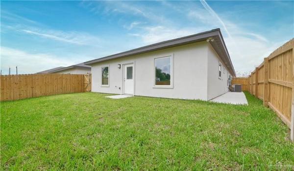 1905 W Violet Drive #4, Pharr, TX 78577, 2 Bedrooms Bedrooms, ,2 BathroomsBathrooms,Residential Lease,For Rent,1905 W Violet Drive,471068