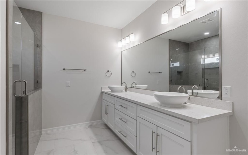 2208 Zinnia Street, Weslaco, TX 78599, 3 Habitaciones Habitaciones , ,2 BañosBaños,Residential,En Venta,2208 Zinnia Street,471251