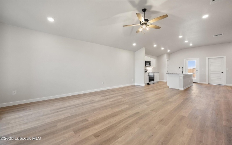 2302 133rd Street, Lubbock, TX 79423, 3 Bedrooms Bedrooms, ,2 BathroomsBathrooms,Residential,For Sale,2302 133rd Street,202554620