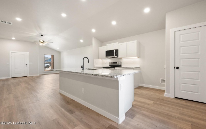 2302 133rd Street, Lubbock, TX 79423, 3 Bedrooms Bedrooms, ,2 BathroomsBathrooms,Residential,For Sale,2302 133rd Street,202554620
