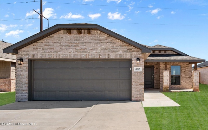 8621 29th Street, Lubbock, TX 79407, 3 Bedrooms Bedrooms, ,2 BathroomsBathrooms,Residential,For Sale,8621 29th Street,202554626