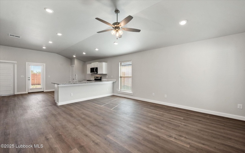 8621 29th Street, Lubbock, TX 79407, 3 Bedrooms Bedrooms, ,2 BathroomsBathrooms,Residential,For Sale,8621 29th Street,202554626