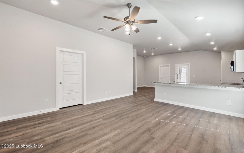 8621 29th Street, Lubbock, TX 79407, 3 Bedrooms Bedrooms, ,2 BathroomsBathrooms,Residential,For Sale,8621 29th Street,202554626
