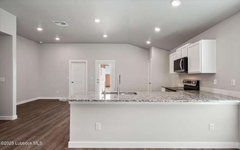 8621 29th Street, Lubbock, TX 79407, 3 Bedrooms Bedrooms, ,2 BathroomsBathrooms,Residential,For Sale,8621 29th Street,202554626