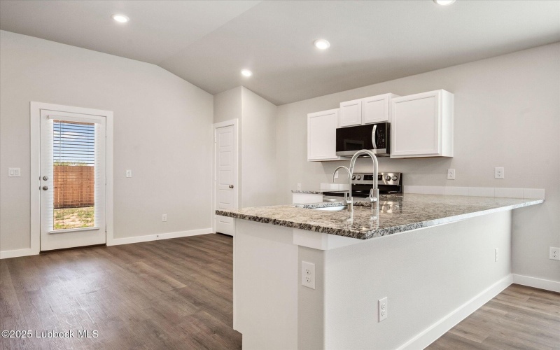 8621 29th Street, Lubbock, TX 79407, 3 Bedrooms Bedrooms, ,2 BathroomsBathrooms,Residential,For Sale,8621 29th Street,202554626
