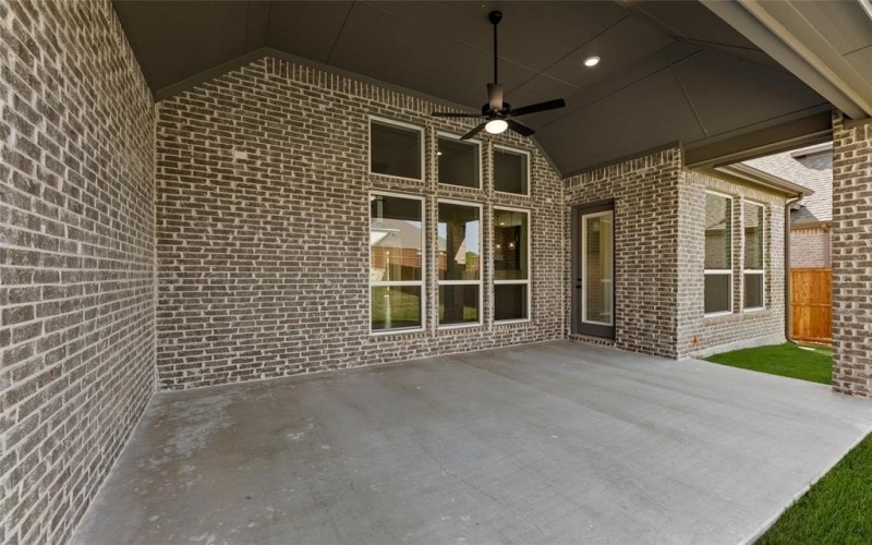 9945 Casa Frontera Drive, Fort Worth, TX 76179, 5 Bedrooms Bedrooms, ,5 BathroomsBathrooms,Residential,For Sale,9945 Casa Frontera Drive,20803770