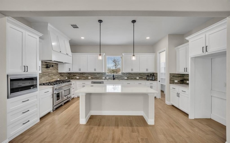 3920 Lonesome Quail Drive, Burleson, TX 76028, 4 Bedrooms Bedrooms, ,3 BathroomsBathrooms,Residential,For Sale,3920 Lonesome Quail Drive,20788248