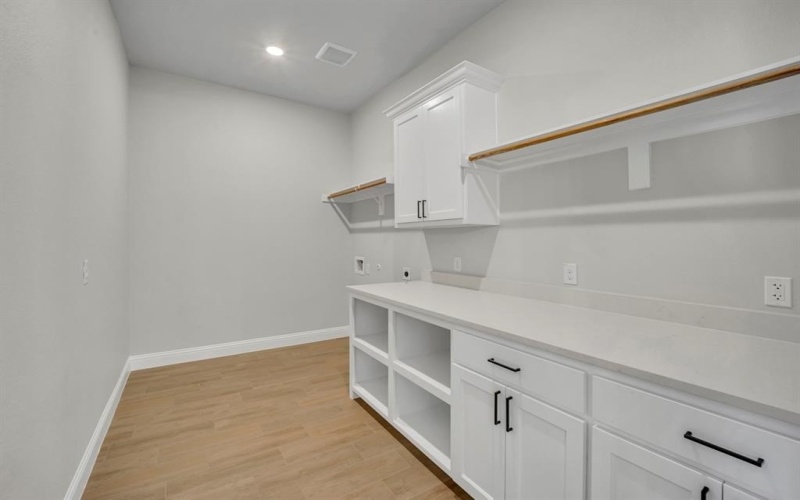3920 Lonesome Quail Drive, Burleson, TX 76028, 4 Bedrooms Bedrooms, ,3 BathroomsBathrooms,Residential,For Sale,3920 Lonesome Quail Drive,20788248