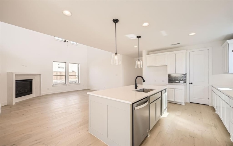 6040 Davis Knoll, Fort Worth, TX 76126, 4 Bedrooms Bedrooms, ,3 BathroomsBathrooms,Residential,For Sale,6040 Davis Knoll,20782180