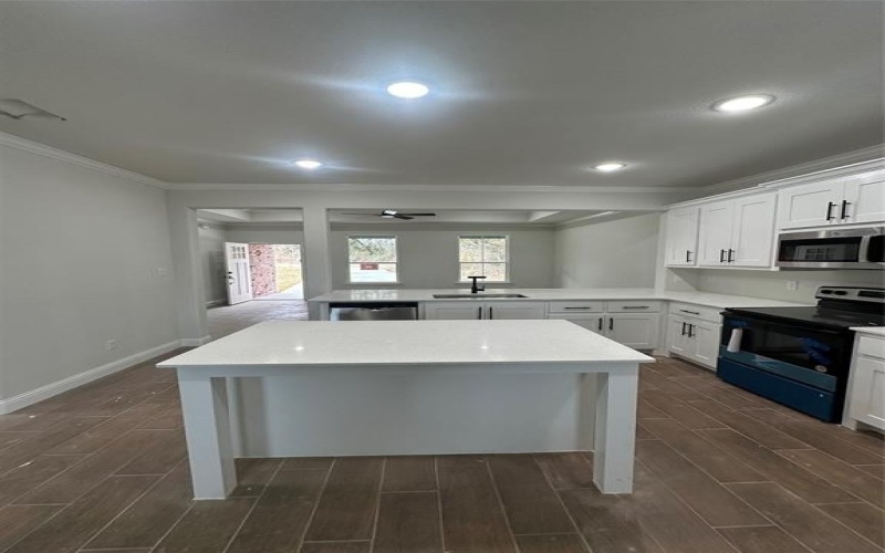 5741 Black Pine Circle, Granbury, TX 76048, 3 Bedrooms Bedrooms, ,2 BathroomsBathrooms,Residential,For Sale,5741 Black Pine Circle,20793981