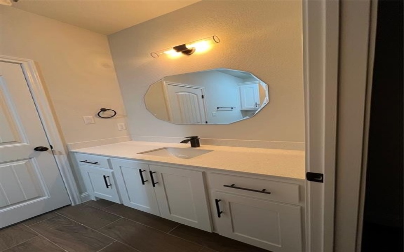 5741 Black Pine Circle, Granbury, TX 76048, 3 Bedrooms Bedrooms, ,2 BathroomsBathrooms,Residential,For Sale,5741 Black Pine Circle,20793981