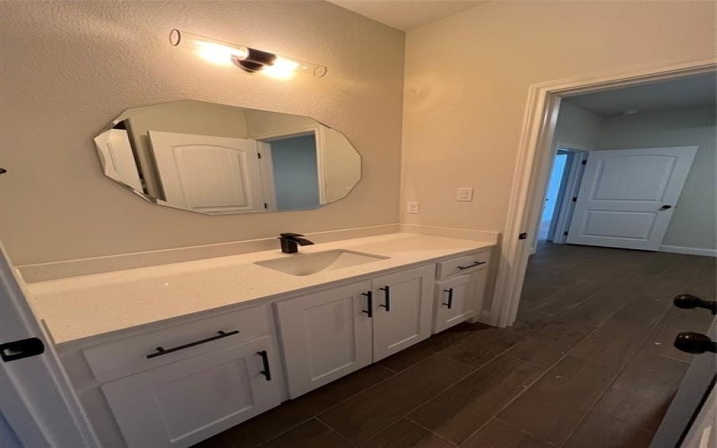 5741 Black Pine Circle, Granbury, TX 76048, 3 Bedrooms Bedrooms, ,2 BathroomsBathrooms,Residential,For Sale,5741 Black Pine Circle,20793981