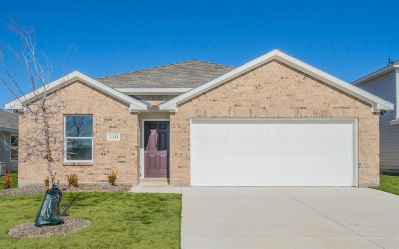 110 Doma Avenue, Greenville, TX 75402, 4 Habitaciones Habitaciones , ,2 BañosBaños,Residential,En Venta,110 Doma Avenue,20789079