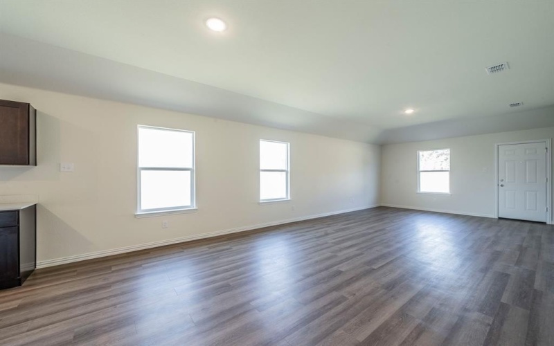 110 Doma Avenue, Greenville, TX 75402, 4 Habitaciones Habitaciones , ,2 BañosBaños,Residential,En Venta,110 Doma Avenue,20789079