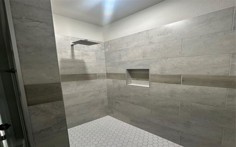 5829 Black Pine Circle, Granbury, TX 76048, 3 Bedrooms Bedrooms, ,2 BathroomsBathrooms,Residential,For Sale,5829 Black Pine Circle,20793998