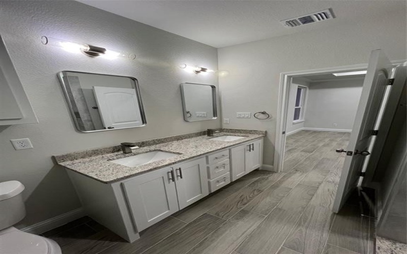 5829 Black Pine Circle, Granbury, TX 76048, 3 Bedrooms Bedrooms, ,2 BathroomsBathrooms,Residential,For Sale,5829 Black Pine Circle,20793998