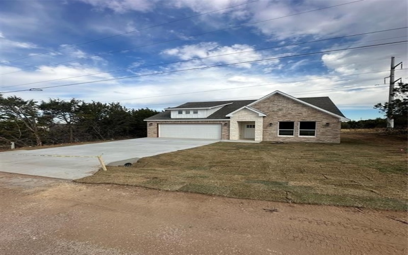 5829 Black Pine Circle, Granbury, TX 76048, 3 Bedrooms Bedrooms, ,2 BathroomsBathrooms,Residential,For Sale,5829 Black Pine Circle,20793998