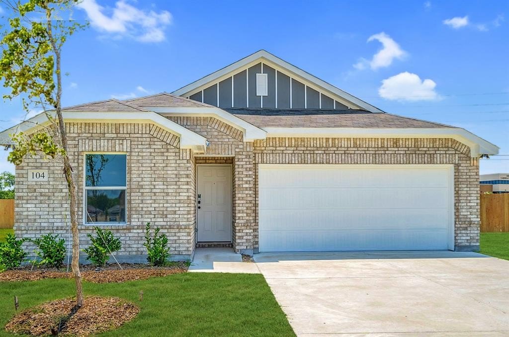 104 Goel Street, Greenville, TX 75402, 4 Bedrooms Bedrooms, ,2 BathroomsBathrooms,Residential,For Sale,104 Goel Street,20789320