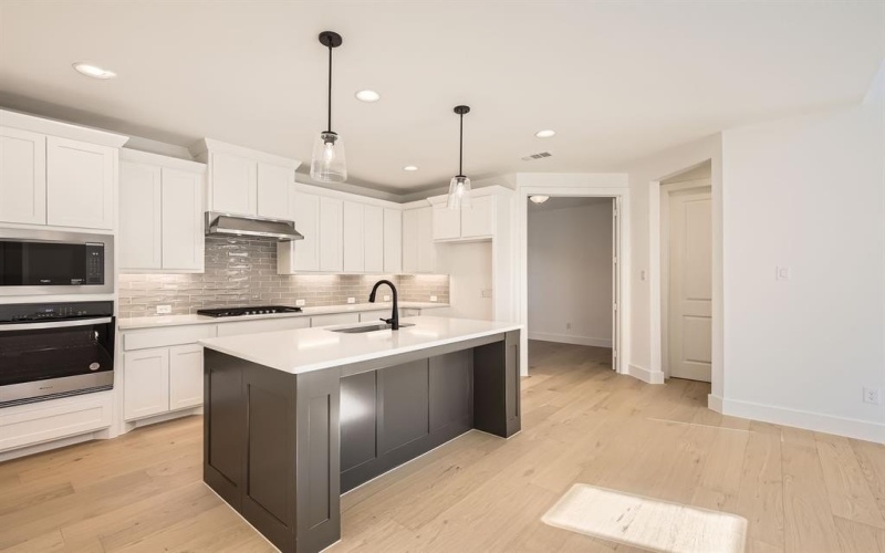 6041 Davis Knoll, Fort Worth, TX 76126, 4 Bedrooms Bedrooms, ,3 BathroomsBathrooms,Residential,For Sale,6041 Davis Knoll,20783069