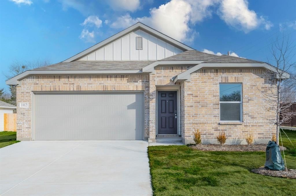 102 Doma Avenue, Greenville, TX 75402, 4 Bedrooms Bedrooms, ,2 BathroomsBathrooms,Residential,For Sale,102 Doma Avenue,20789427