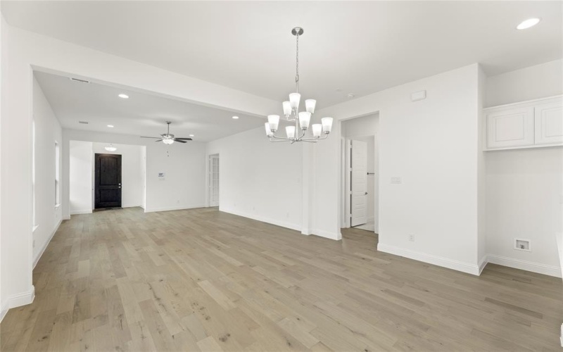 3601 Long Branch Boulevard, Rowlett, TX 75088, 3 Bedrooms Bedrooms, ,2 BathroomsBathrooms,Residential,For Sale,3601 Long Branch Boulevard,20770112