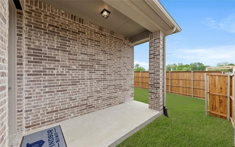 3601 Long Branch Boulevard, Rowlett, TX 75088, 3 Bedrooms Bedrooms, ,2 BathroomsBathrooms,Residential,For Sale,3601 Long Branch Boulevard,20770112